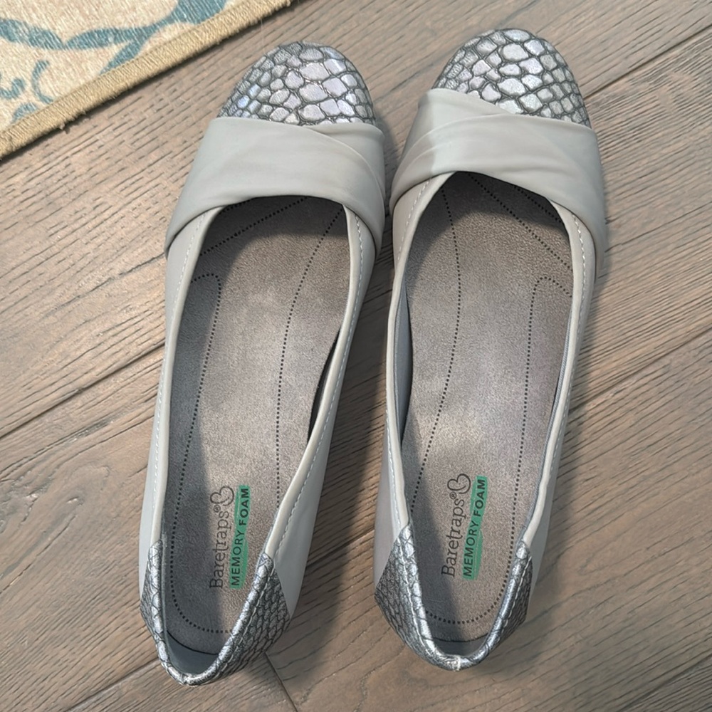 Cute flat dressy shoes.